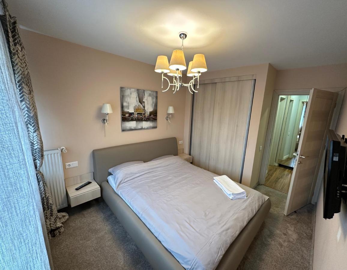 Page3 Apartament Targoviste Extérieur photo
